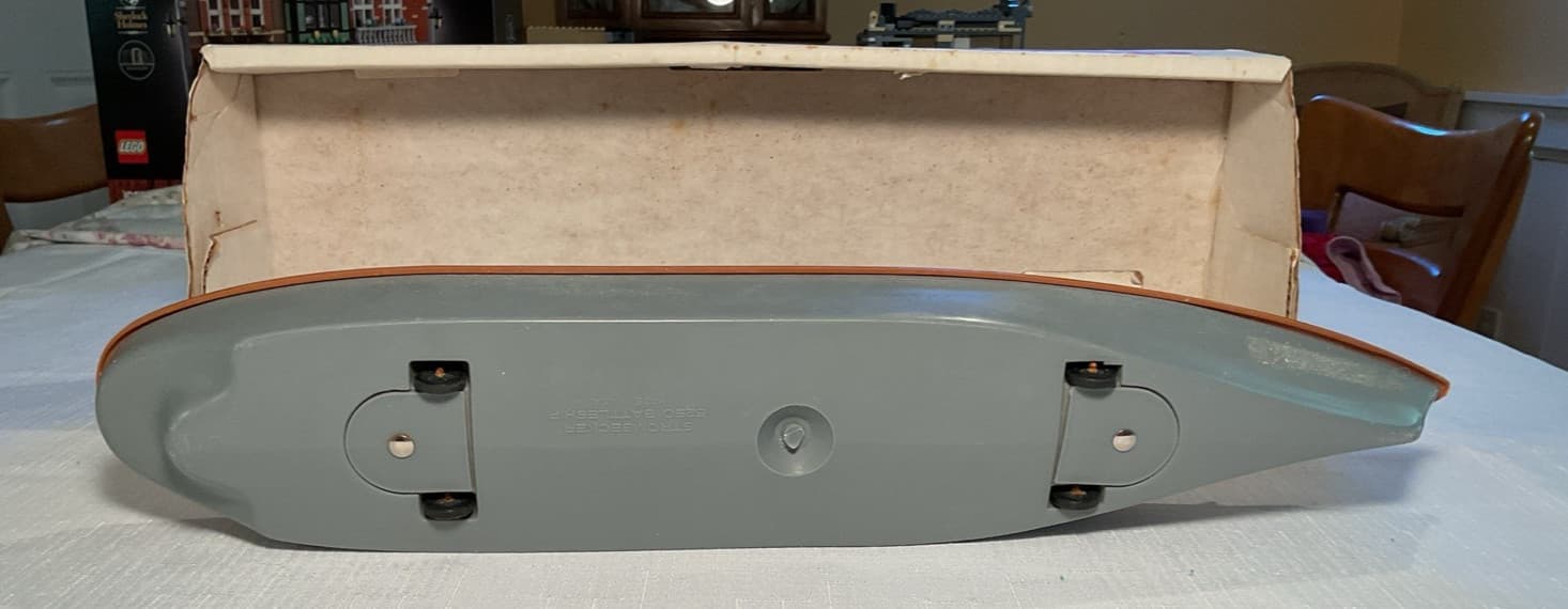 Vintage Strombecker toy Battleship #5250 1982 in original box preowned 6