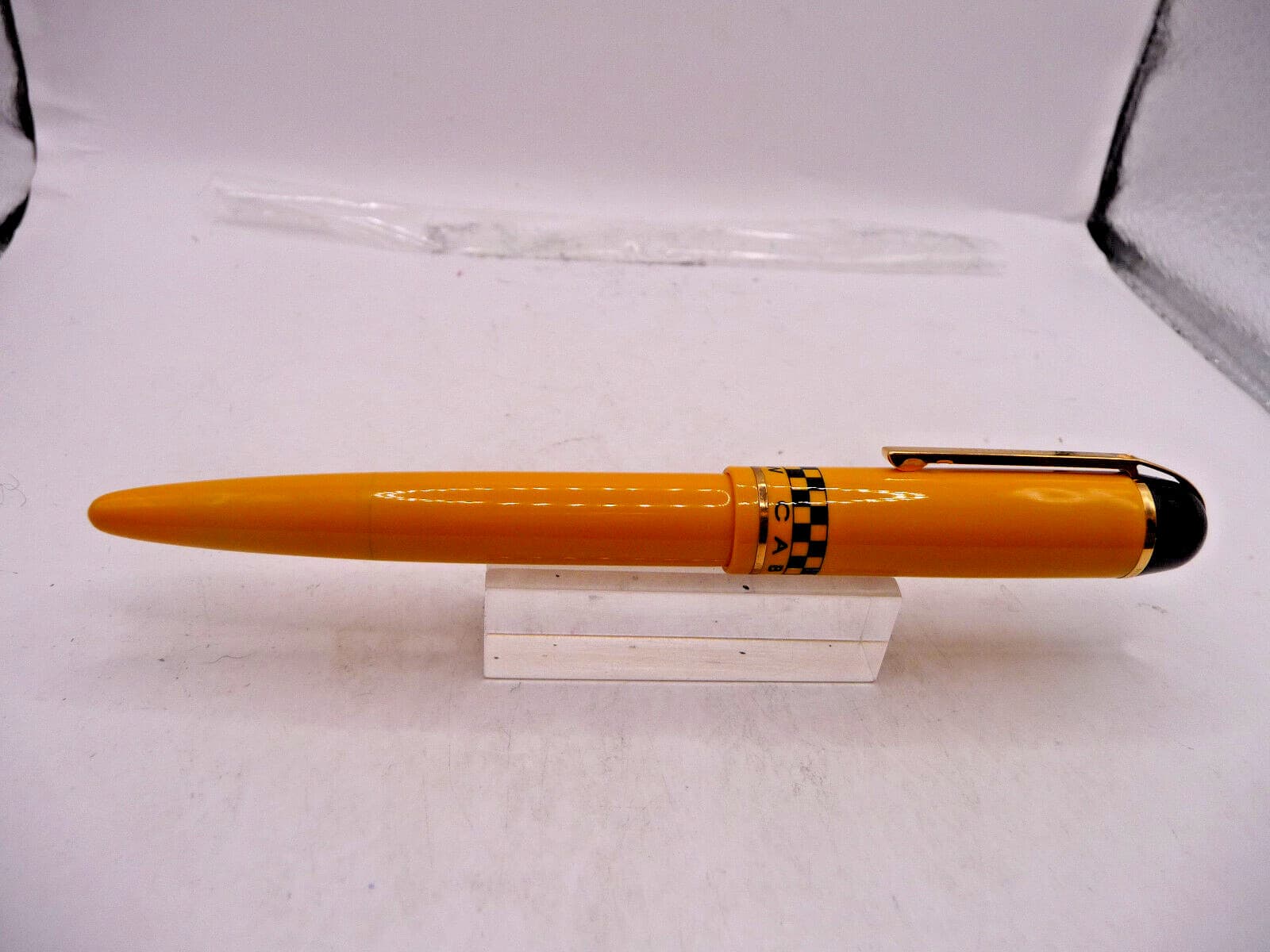 Eversharp l990's Skyline Yellow Taxi Fountain Pen-New old stock--medium 5