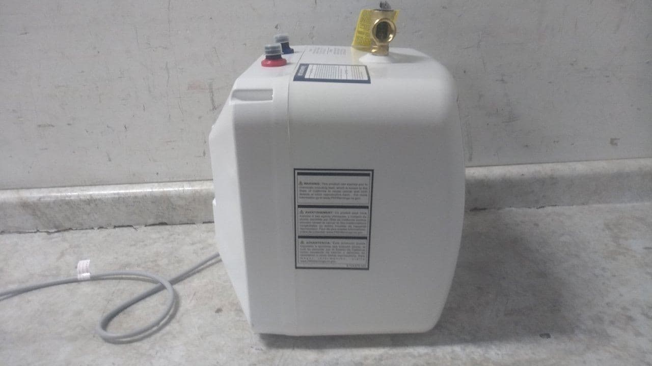 Bosch ES4 4 Gal Tank Capacity 120VAC 1440W Point-of-Use Water Heater 5