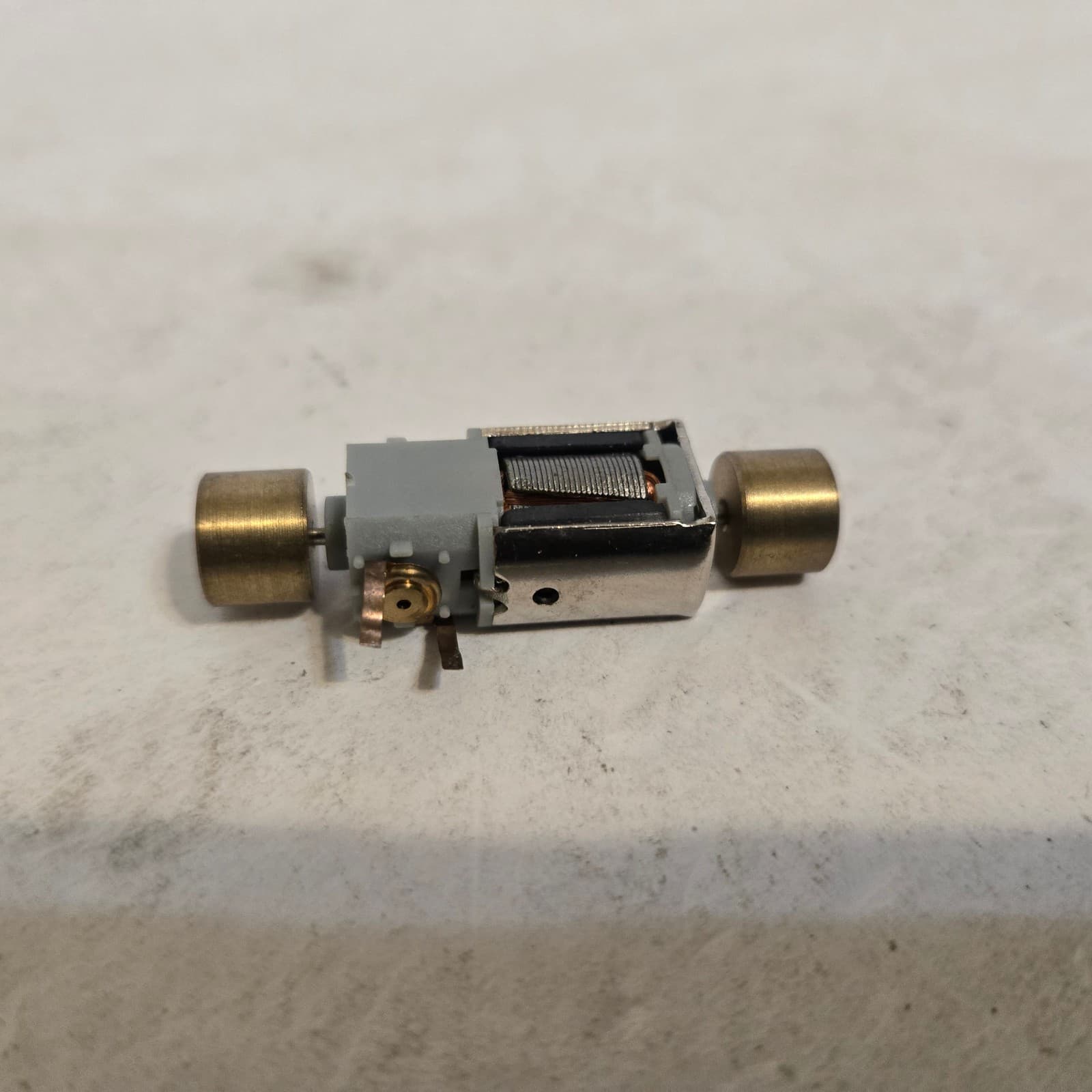 Unknown Make or Model N Scale Motor. Runs. Free Shipping!!!!