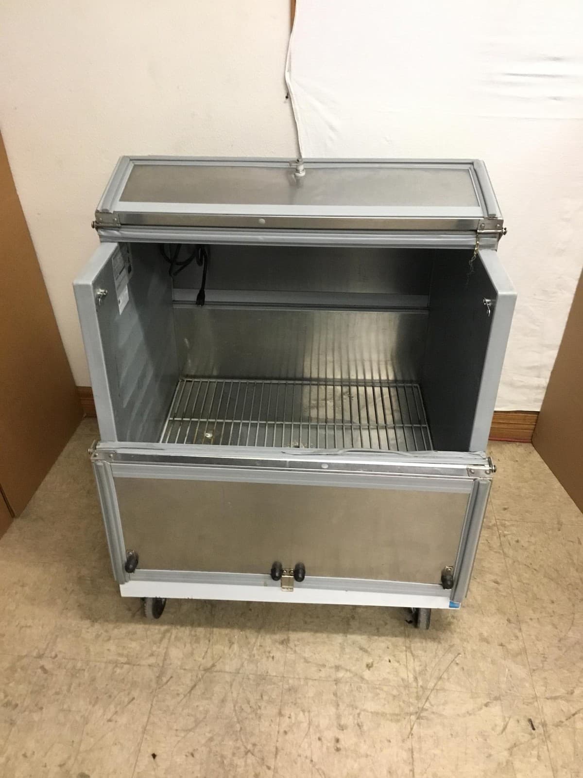 Beverage-Air St34n-W Refrigerator Milk Cooler Steel,1 Phase, WORKING 6