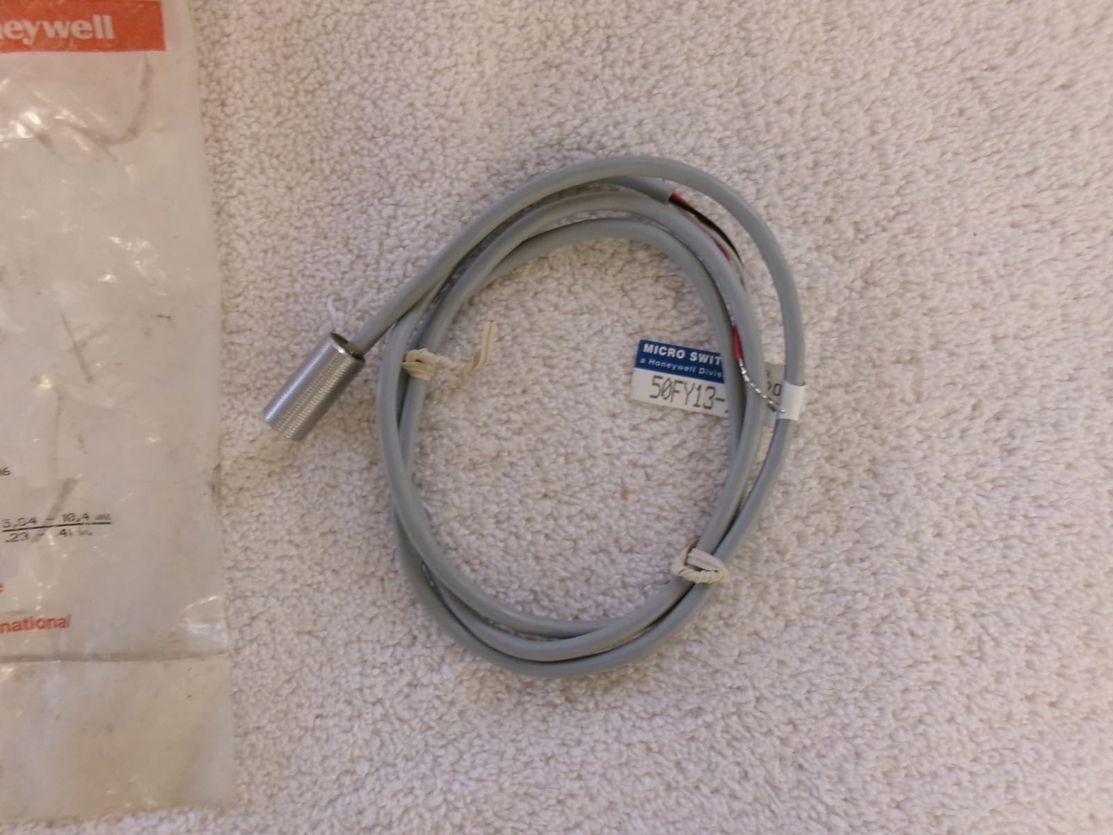 NEW Honeywell MICRO SWITCH Proximity Switch     50FY13-1 3