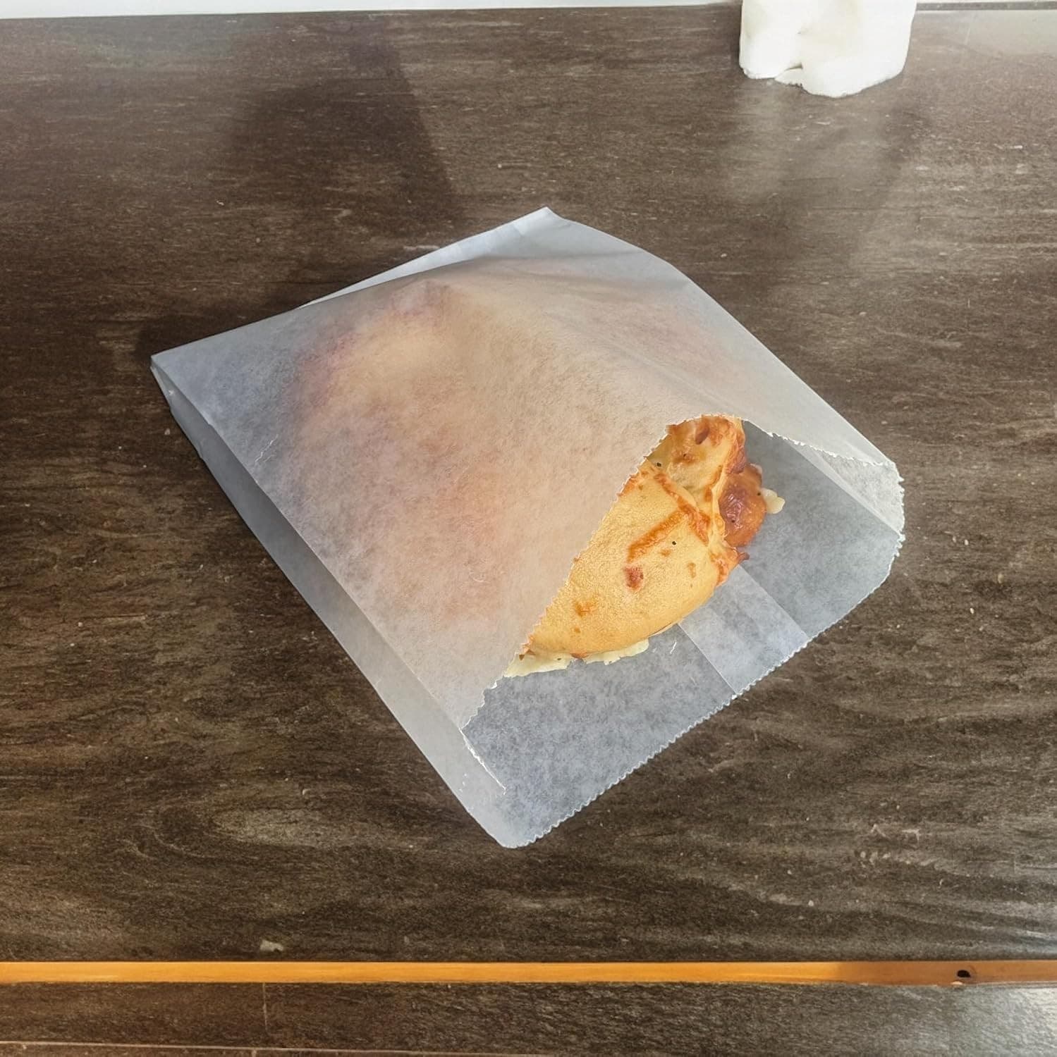 The Baker Celebrations 100 Pack White Wet Waxed Sandwich Bags One Size,  2