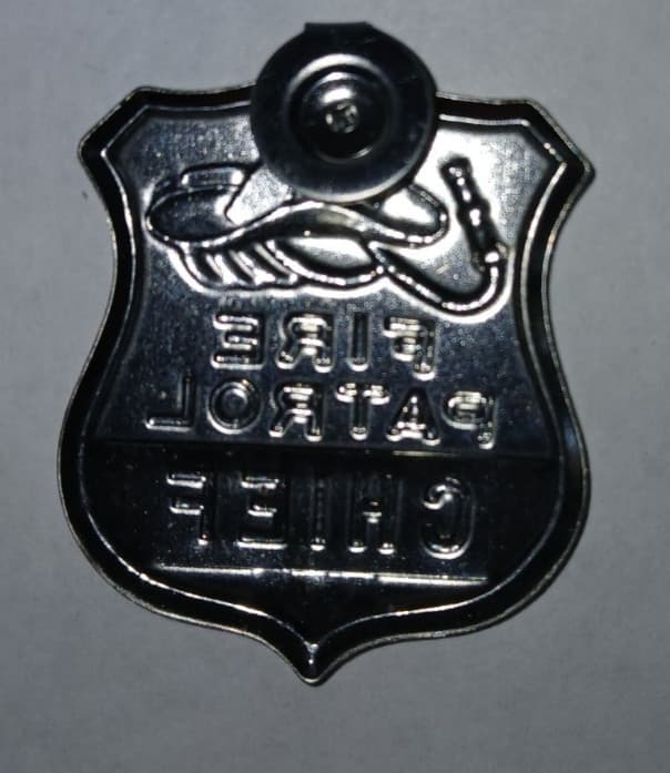 Cracker Jack Lot 429 - Tin Fire Patrol Chief Badge 1970s 3