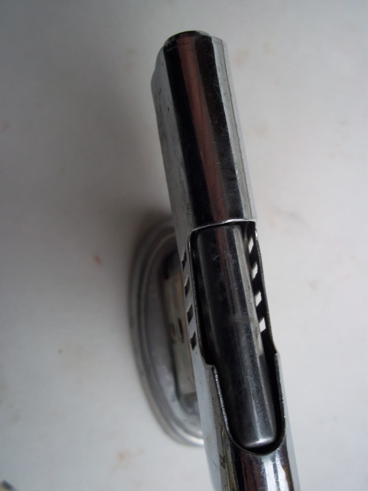 VINTAGE CIGARETTE LIGHTER (PISTOL-GUN) DESKTOP 6