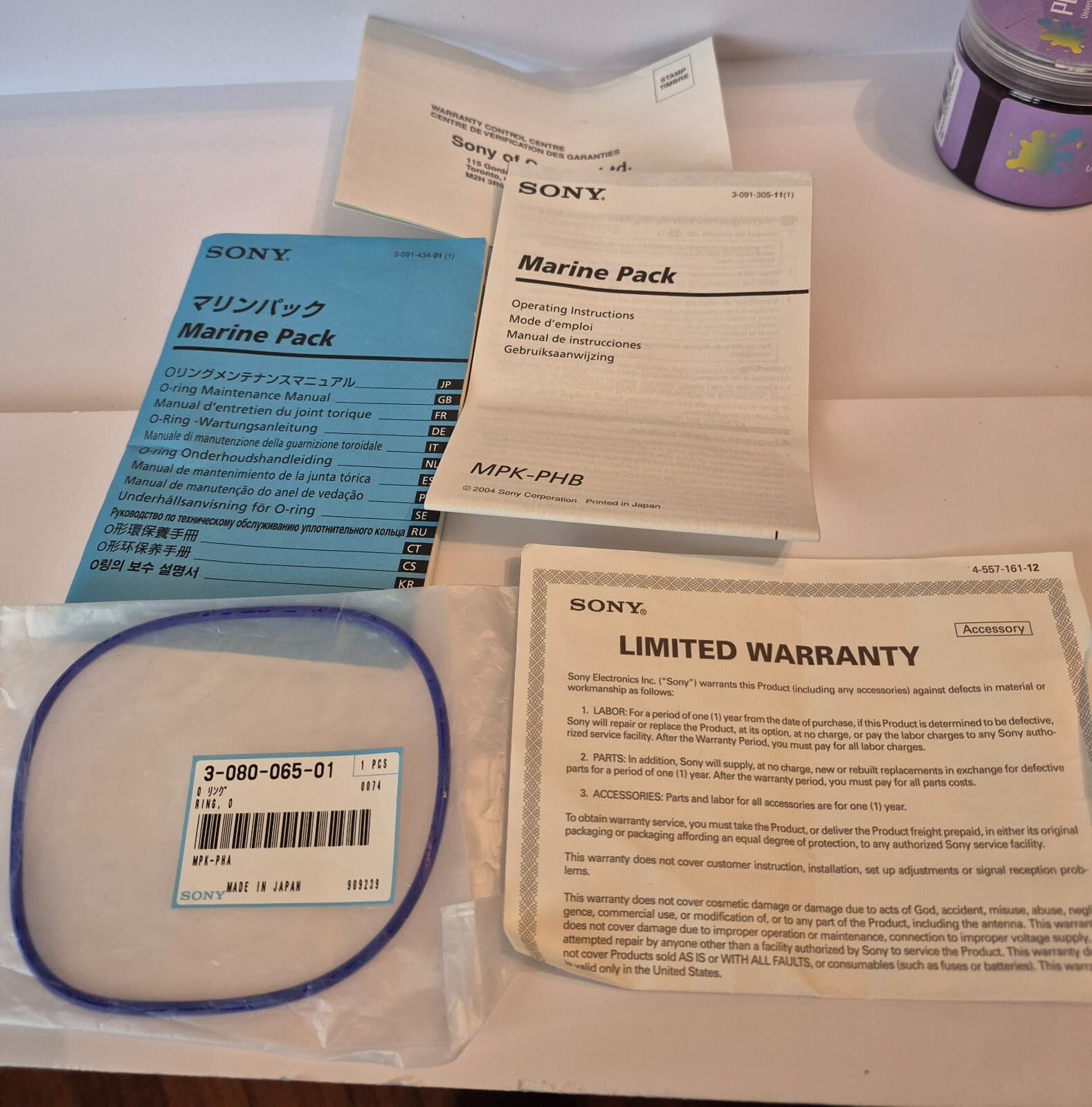 Sony MPK-PHB Underwater Marine Pack for DSCP100 & New Open Box 6