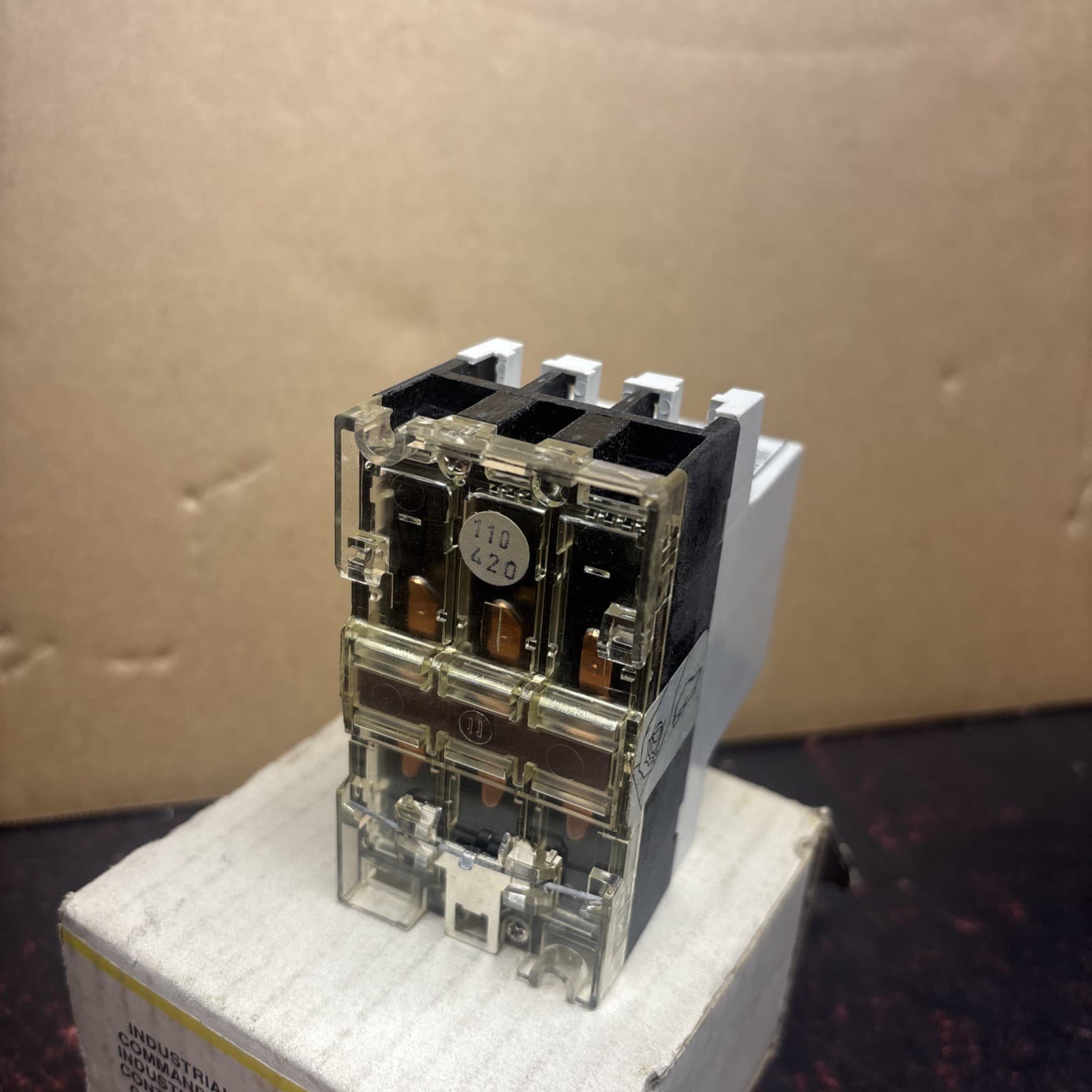 Allen-Bradley 140-MN-0100 Manual Motor Starter/Circuit Breaker Bulletin 140 4