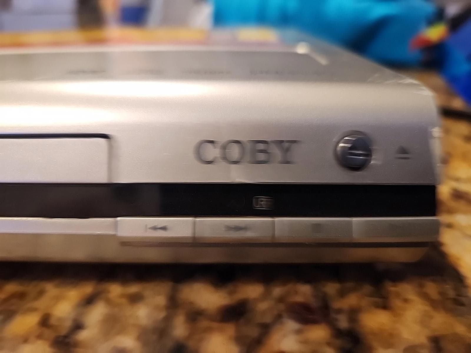 Coby DVD-283 DVD Player HDMI output Parts Only  2