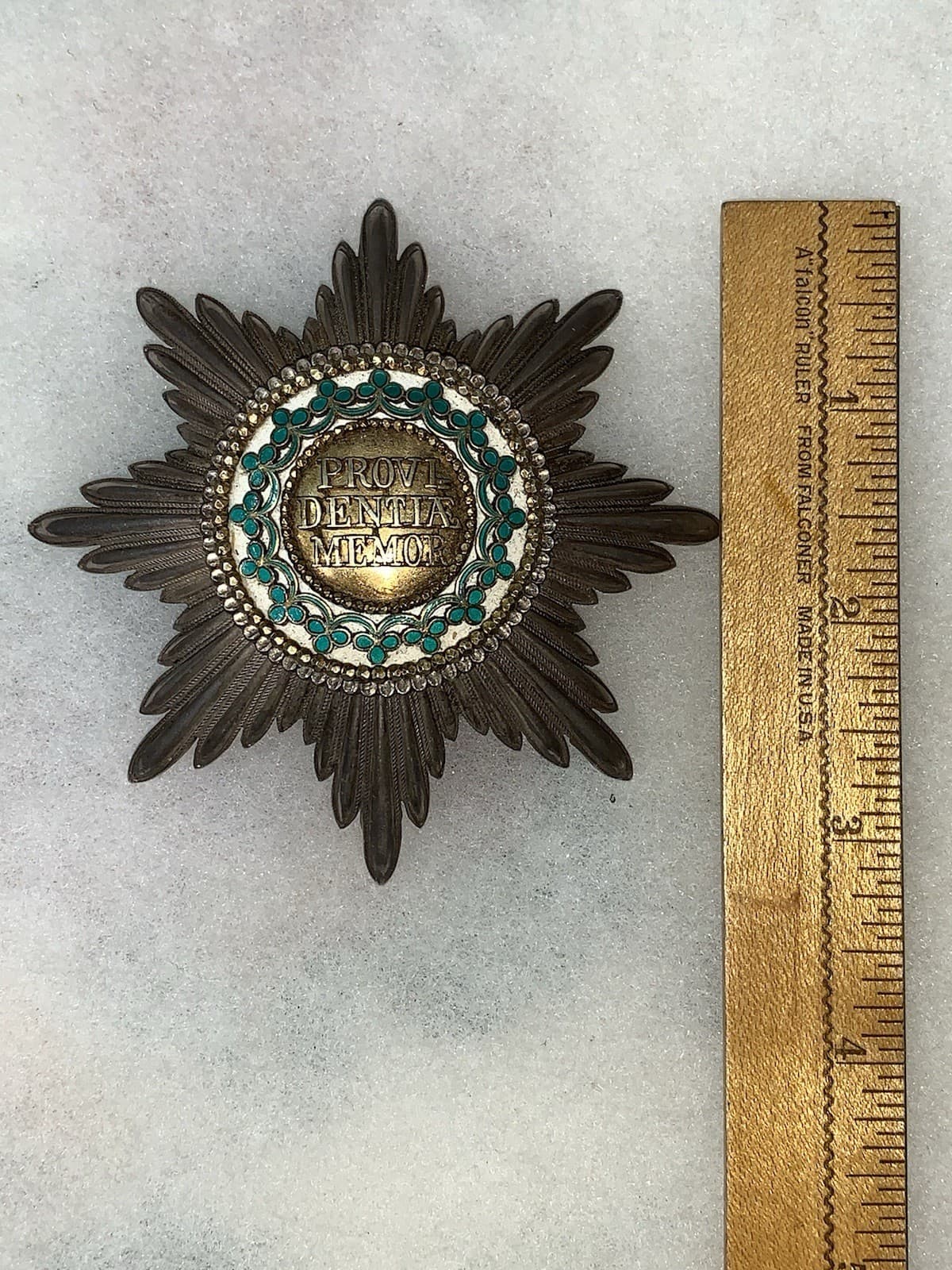 Antique Order of the Rue Crown (Saxony) Star Badge