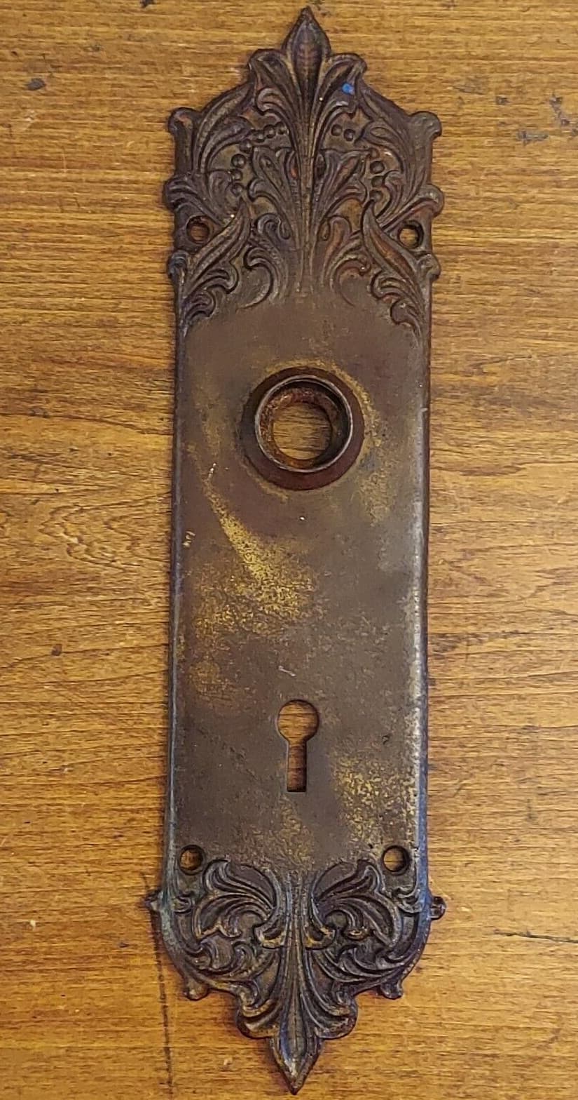 Vintage HEAVY Ornate Cast Iron Door Knob Back Plate 8.5” Antique