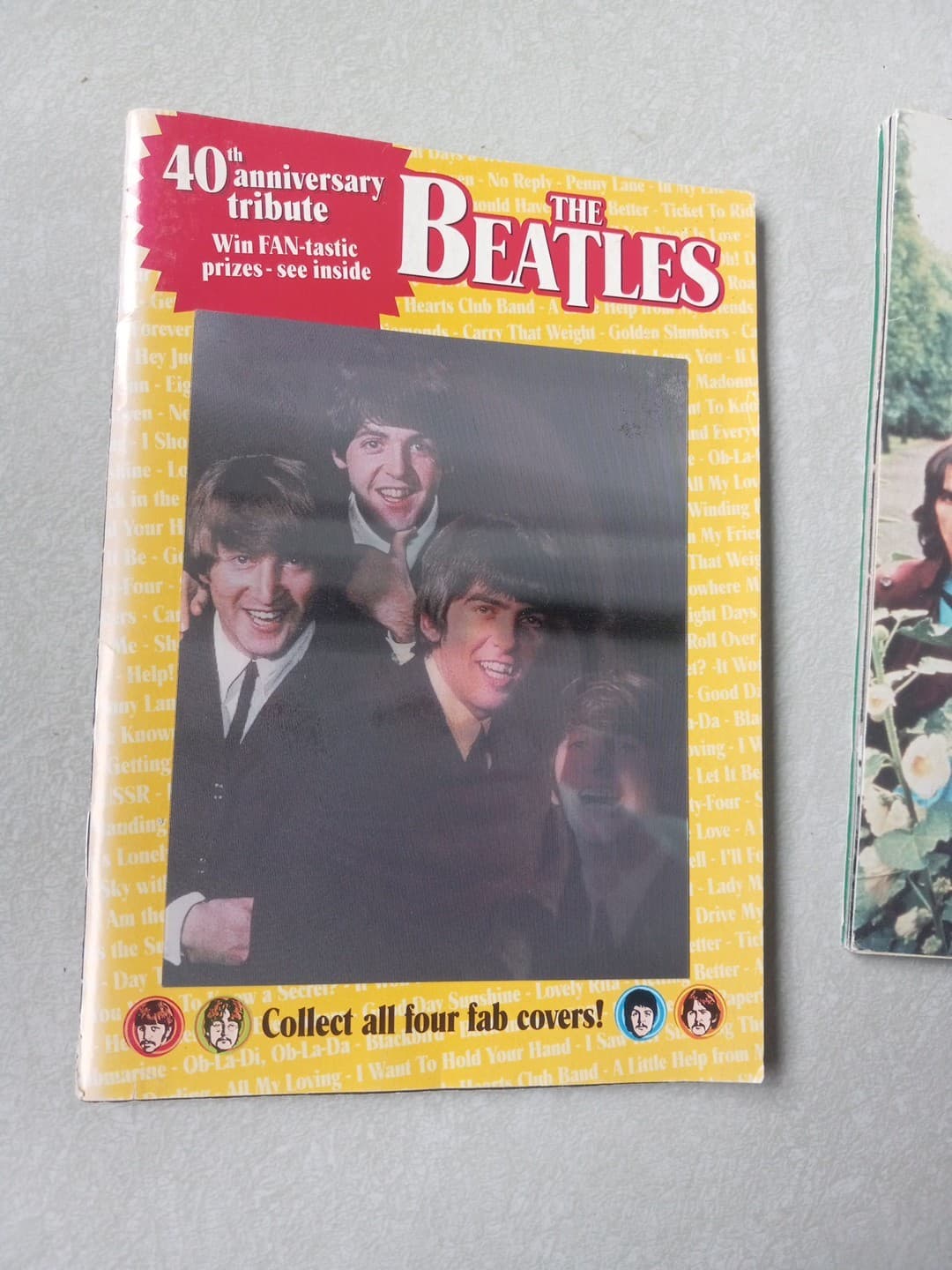 THE BEATLES 40th Anniversary Tribute Globe Special Digest Holograph Covers - 2 3