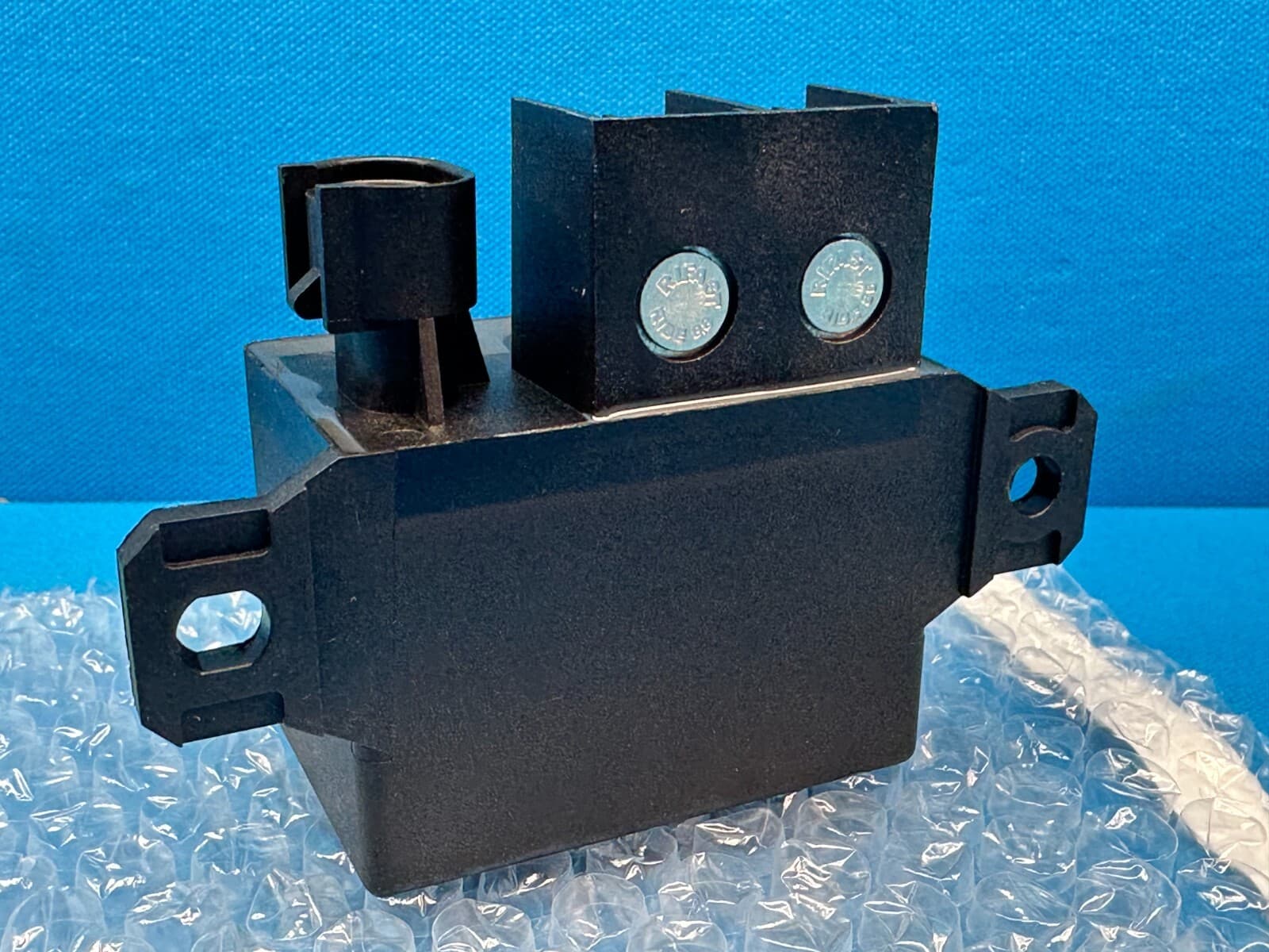 TE Connectivity Tyco 12VDC Automotive High Current Power Relay V23132-A2001-B200 5