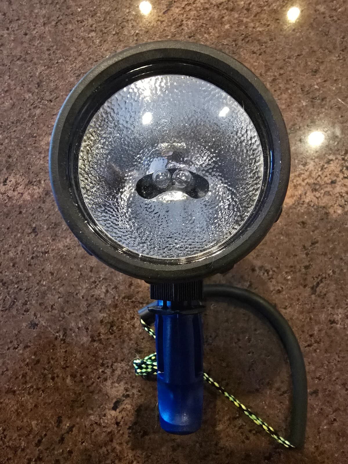 UK Underwater Kinetics C8 Sunlight Xenon Dive Light in Blue 5