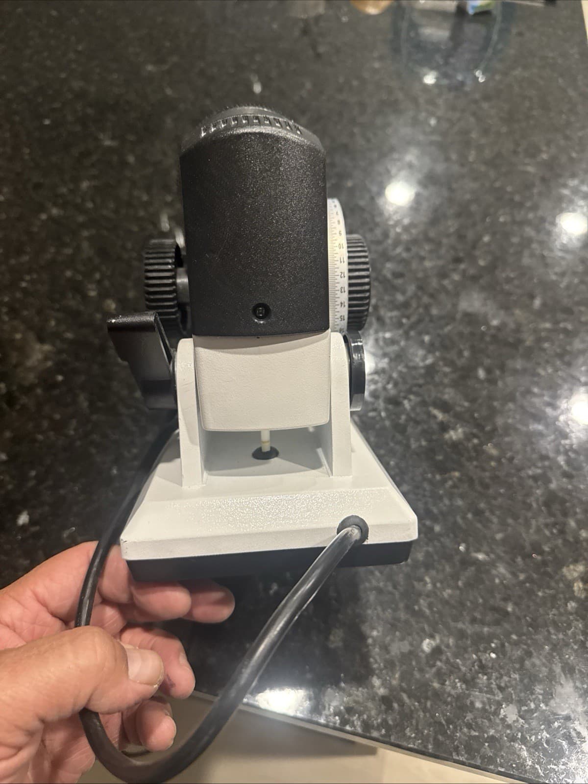 NJC-4 Optical Manual Lensometer Focimeter Lensmeter Optometry Equipment 110/220V 5