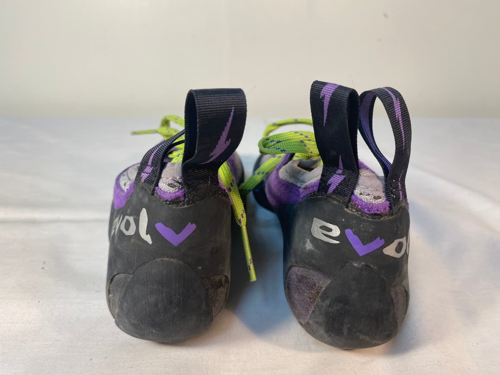 EVOLV Rock Climbing Shoes Women's Leather Lace-up - US 8 5