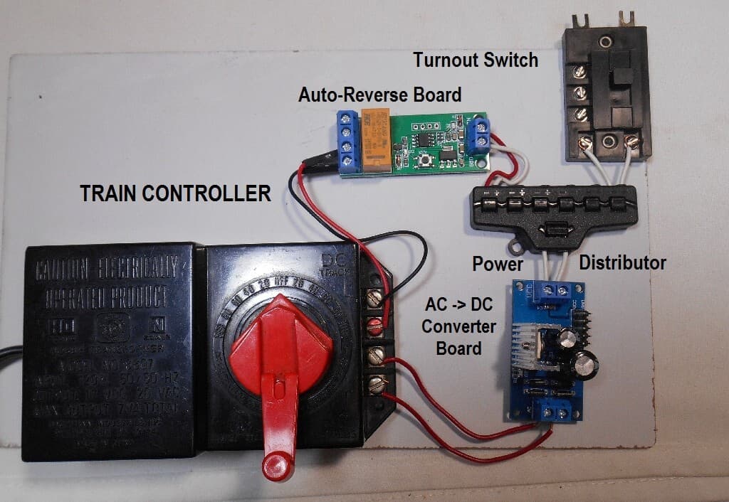 Power Distribution Hub for Model Trains 5