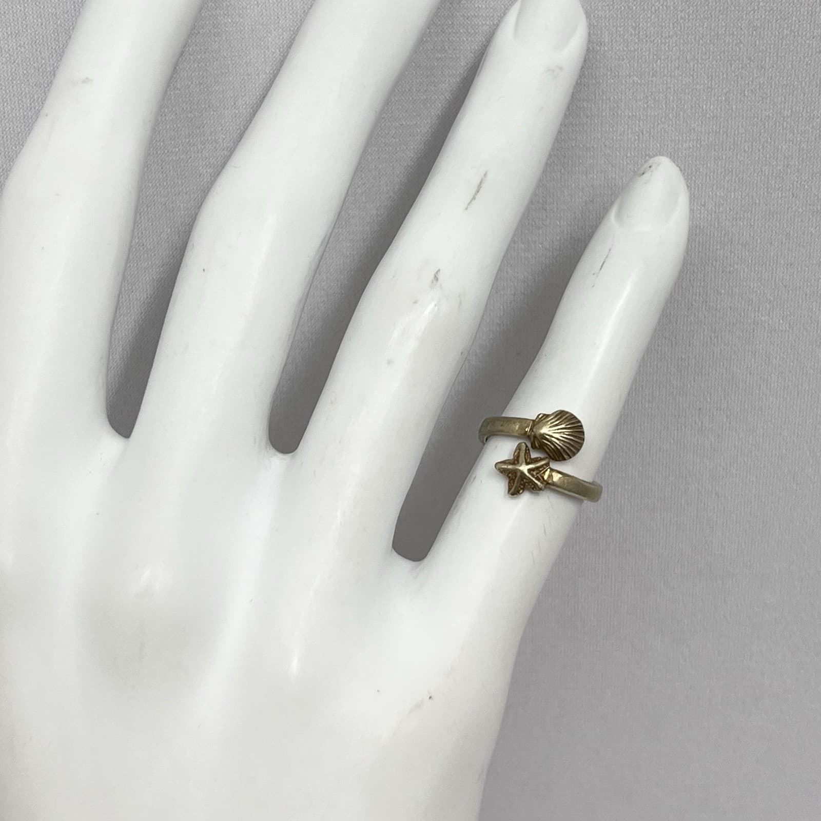 Vintage 14K Gold TOES Toe Ring Shell & Starfish Size 2 1/4 Weighs 2 Grams 4