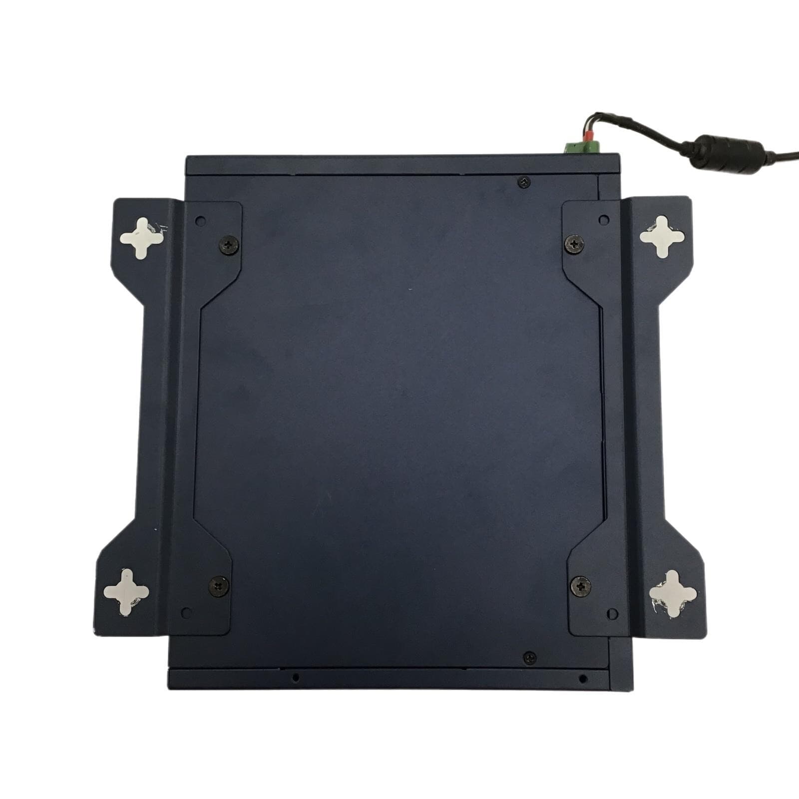 Advantech Desktop Compact Fanless i7-6700 4Ghz turbo 32GB DDR4 480GB SSD IP66 6