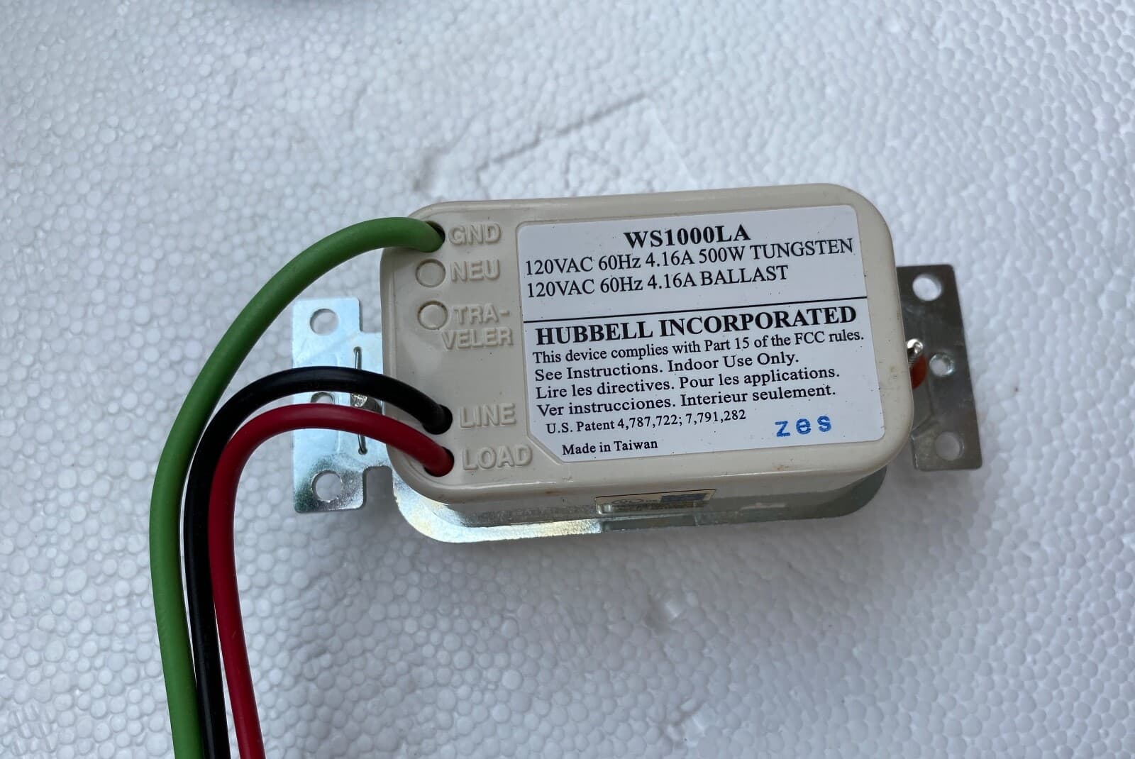 Hubbell Occupancy Sensor WS1000LA Light Almond Passive Infrared 3