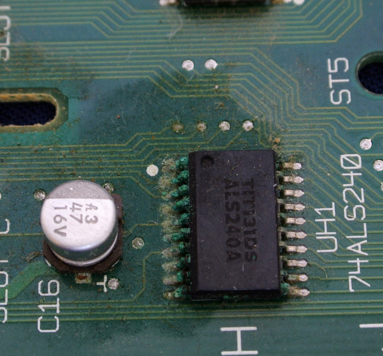 REPAIR SERVICE Apple Macintosh SE/30 Logic Board Capacitor Replacement Recap 4