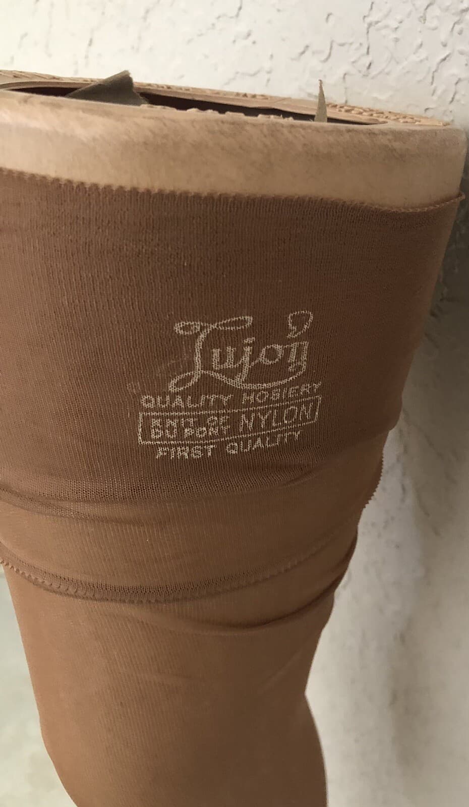 Vintage Lujon Seamed Stockings  2