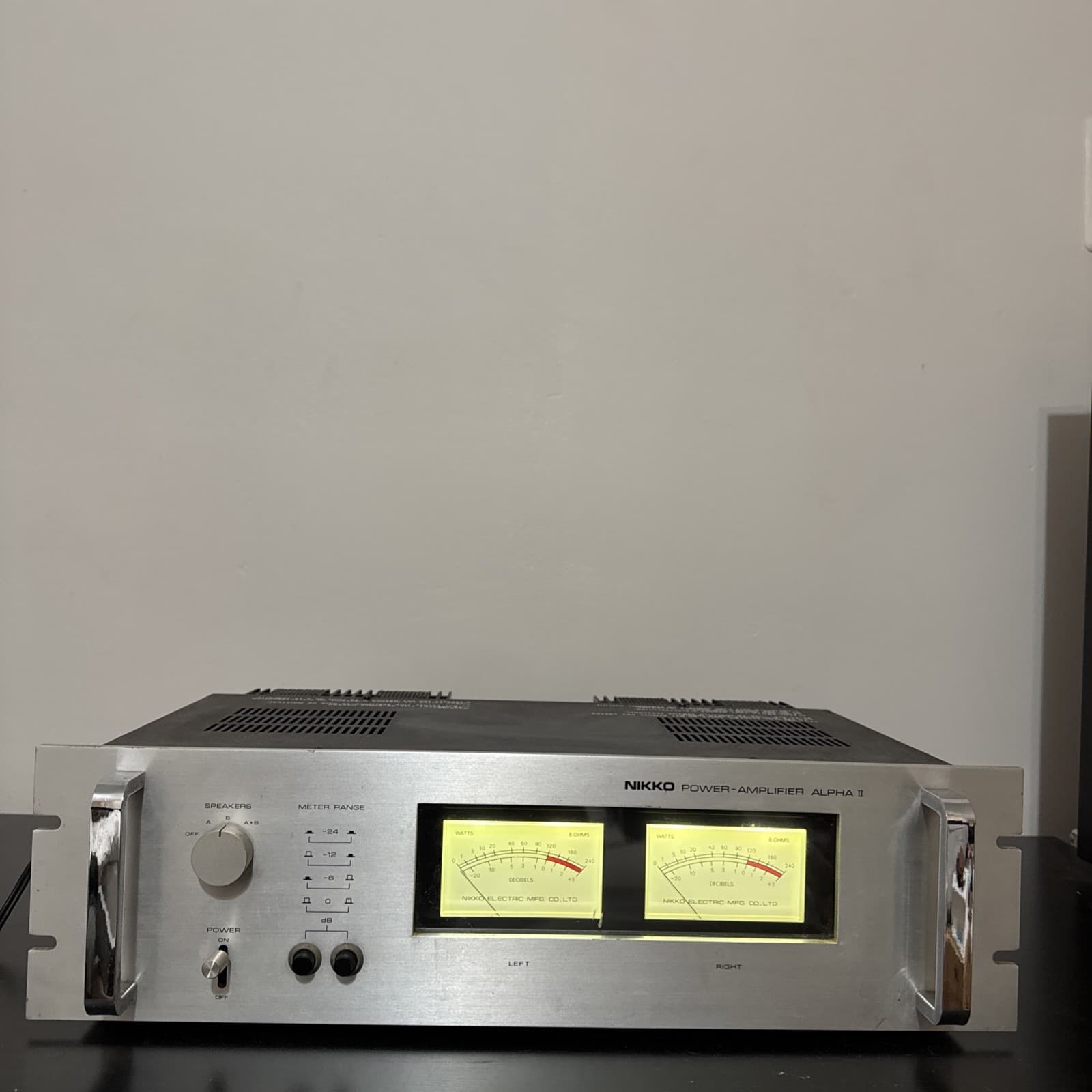 Nikko Alpha II Stereo Power Amplifier 120W Vintage Japan Hi-Fi Audio Amp