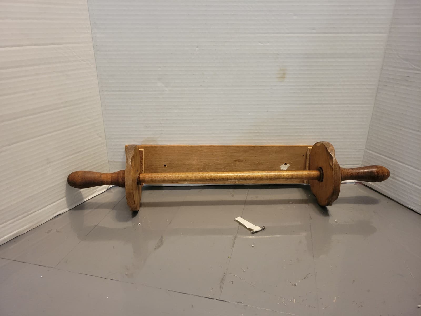 Vintage Wooden Paper Towel Holder Wall Mount Solid Wood Roller Rolling Pin 2