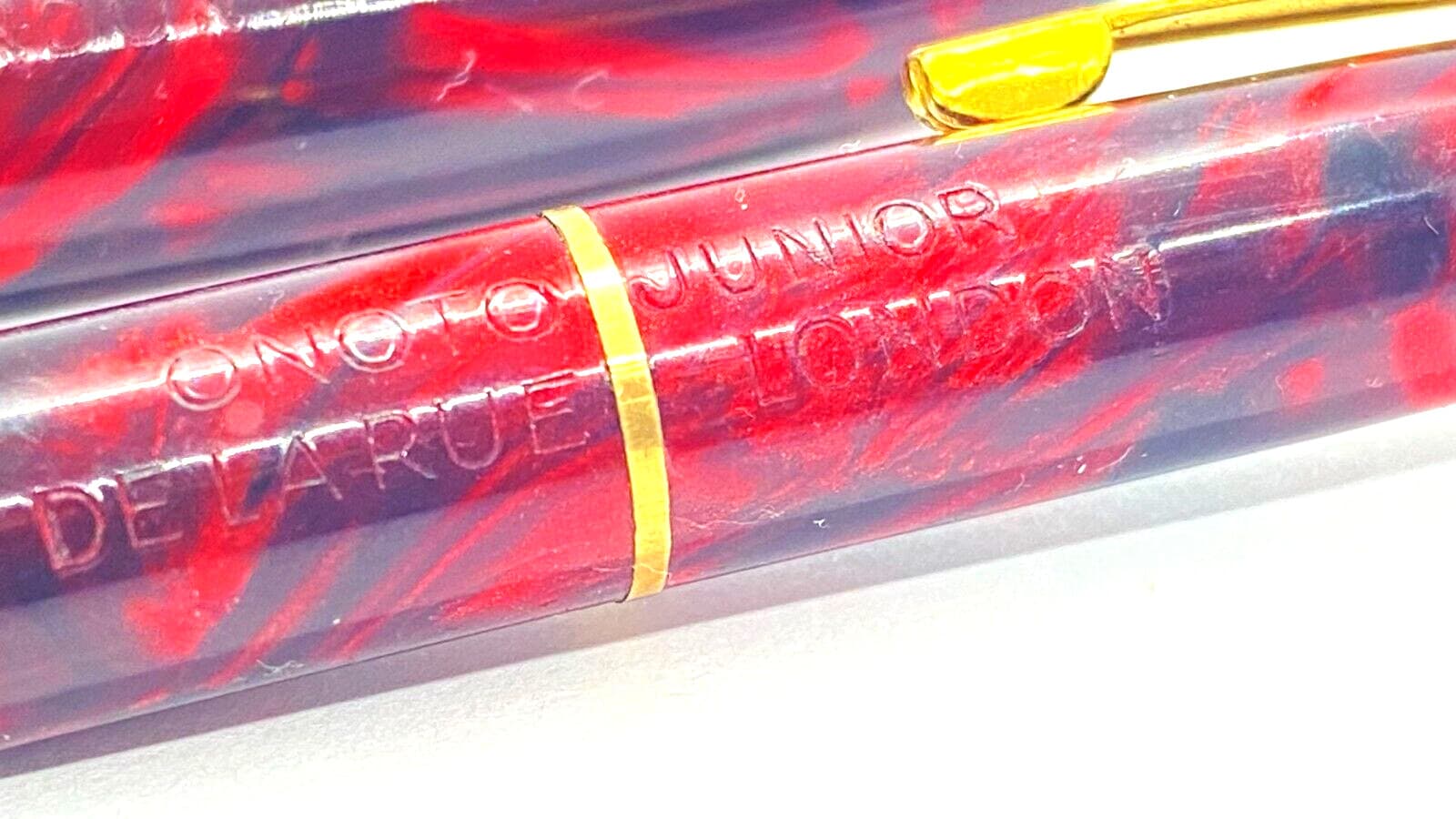 VINTAGE ONOTO JUNIOR FOUNTAIN PEN AND PENCIL SET IN BRIGHT RED 14K MEDIUM NIB 6