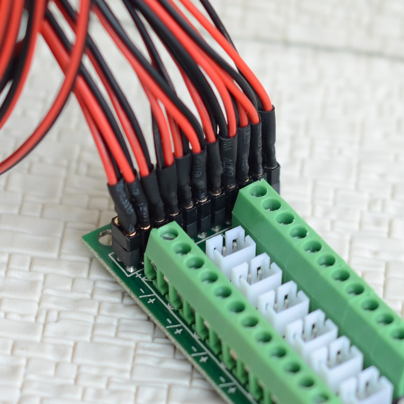 1 x combined wires with 11 pins male end connectors 2.54mm mini-plug 500mm long 3