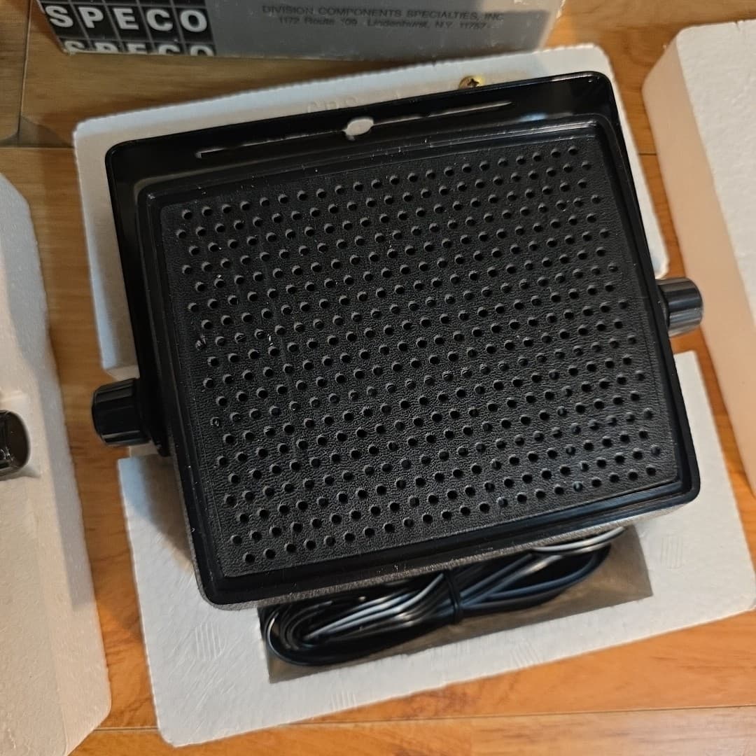 2 Speco CBS-4 External CB /Ham Radio Extension Speaker UNUSED 3