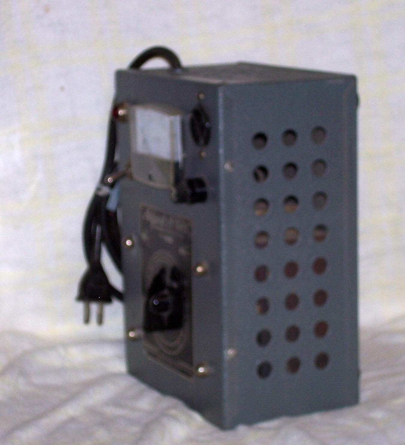 Standard Electric Adjust-A-Volt Variable Transformer 115V 50-60 Cycles Type LR-5 4