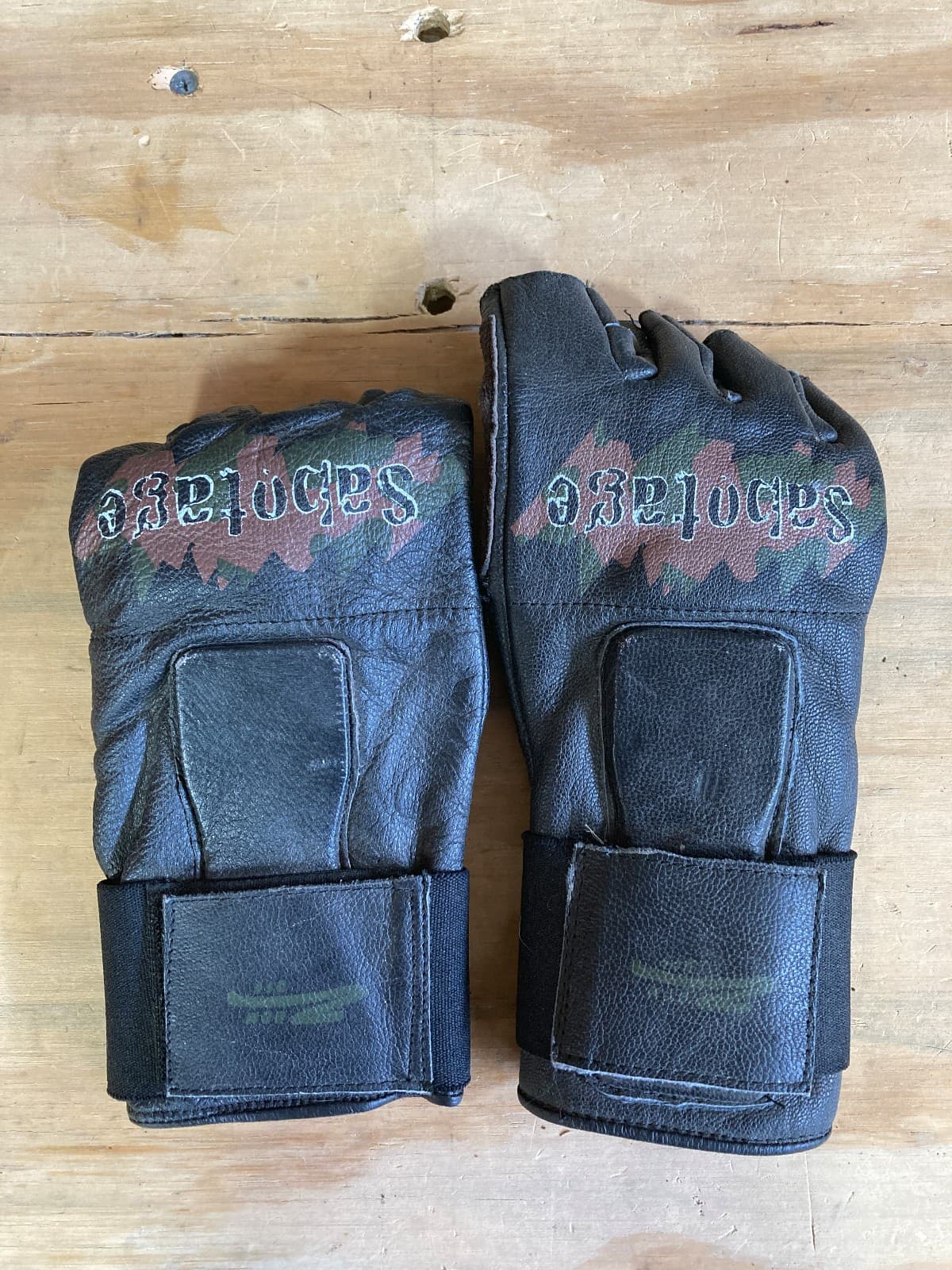 Ultra Wheels Sabotage Inline Skate Wrist Guards - Medium - Vintage Rare!