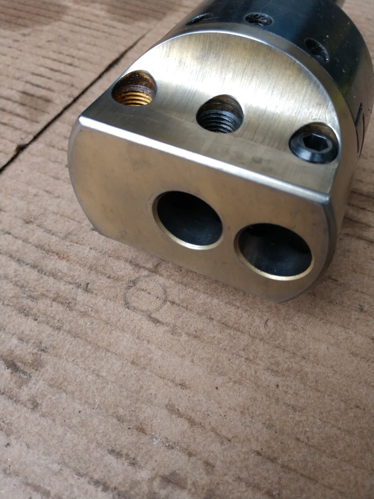 CRITERION DBL 203 BORING HEAD 3/4 " CAP W. R8 SHANK Bridgeport 2