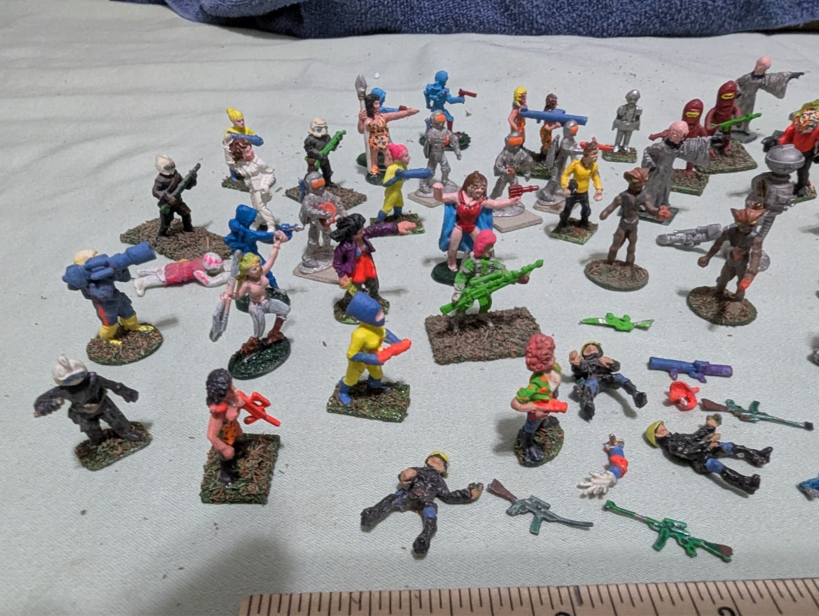Vintage  space robots & aliens, spaceman ,Hand-Painted Lead,wargaming, Lot#2 4