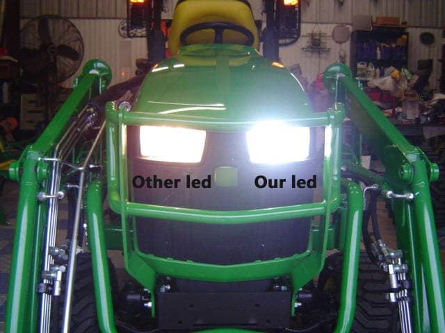 2 LED light bulbs For Deere 4200 4300 4400 4500 4100 4110 4600 M807906 headlight 2
