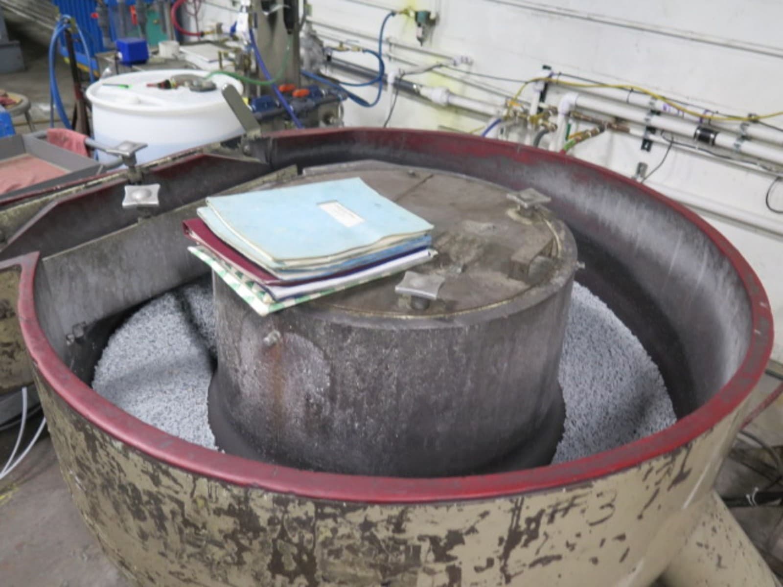 Roto-Finish Spiratron ER 1518 Vibratory Finisher 3