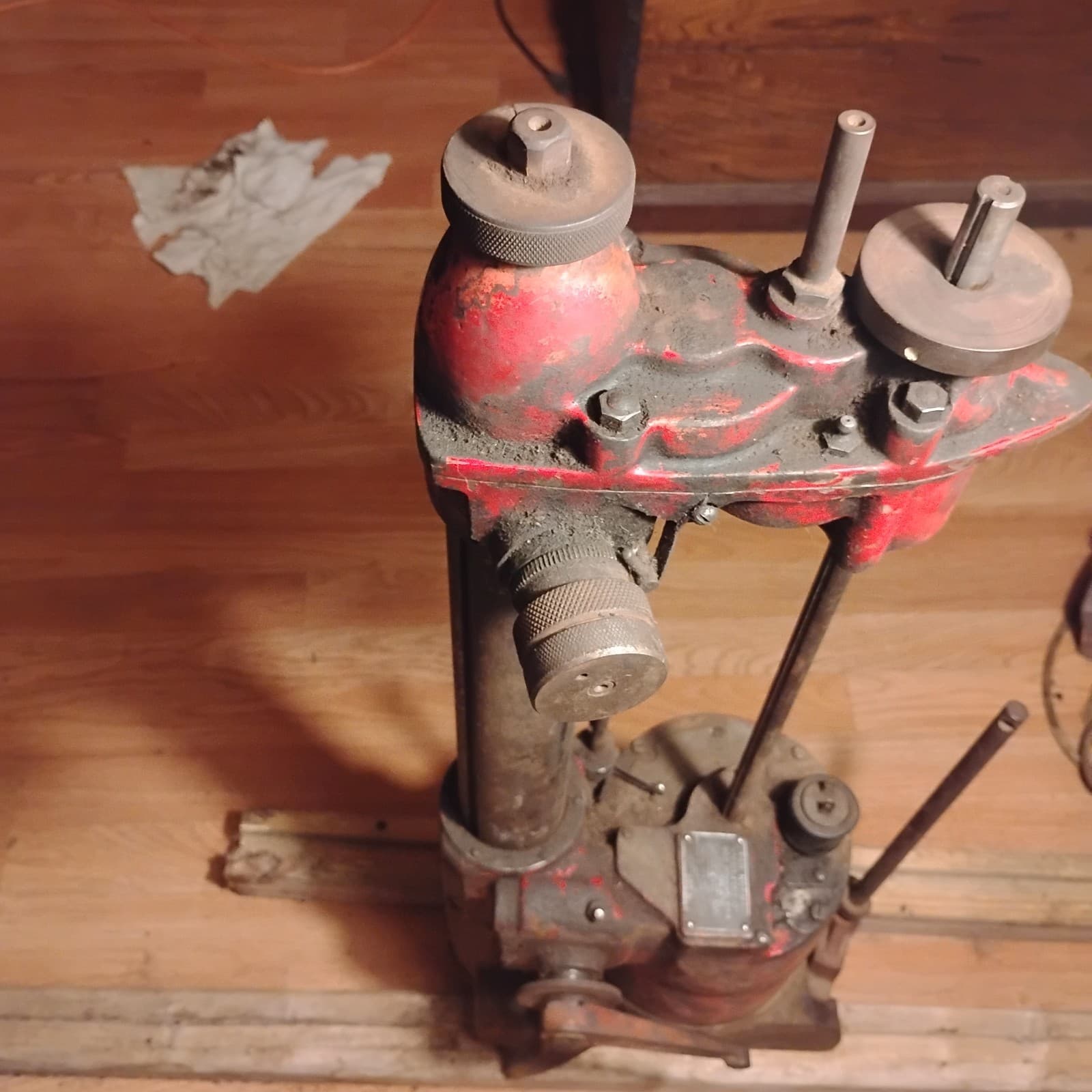 Van Norman Per-fect-o 965 Portable Boring Bar in great condition with tooling