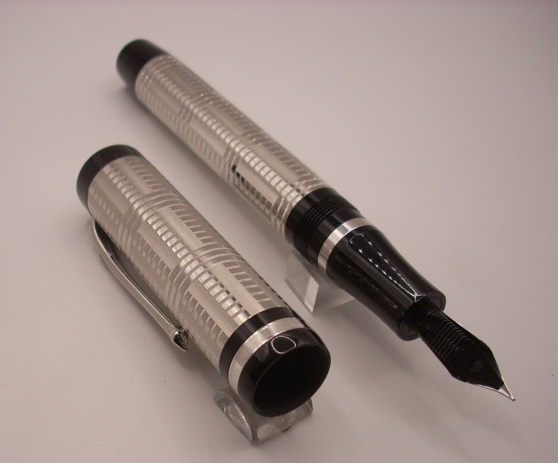 CONWAY STEWART - RIKILL CHURCHILL FOUNTAIN PEN - LIMITED EDITION 5