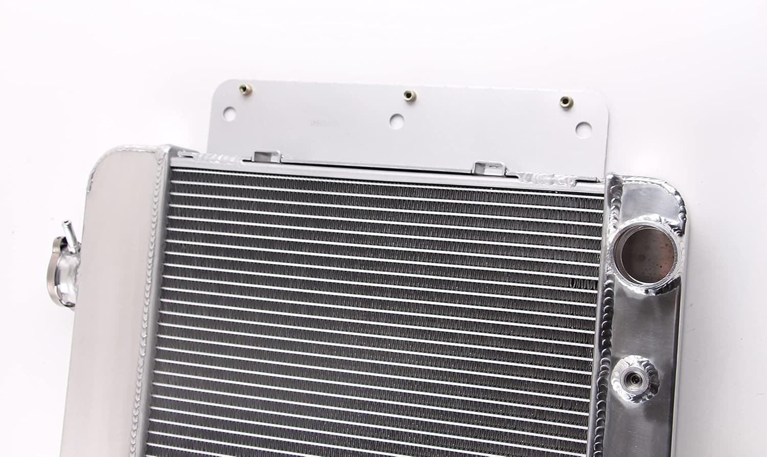 3 Rows Aluminum Radiator For Chevy 1962-1967 II Nova BASE/SS 6CYL V8 63 64 4