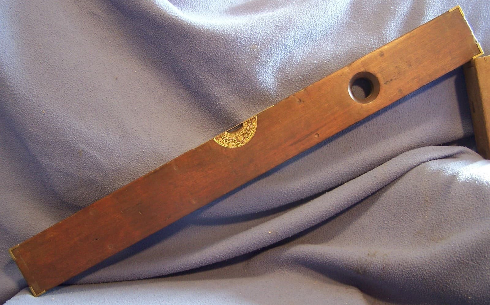 Decorative DISSTON & MORSS KEYSTONE TOOL WORKS patent 1871 30 in plumb & Level 2