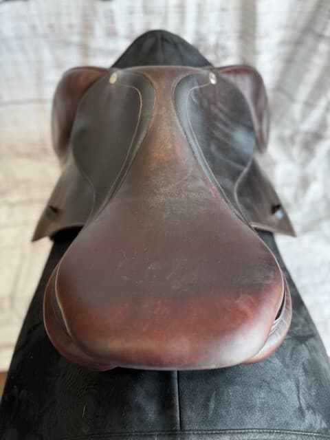 CWD 17 Inch Close Contact Saddle 5