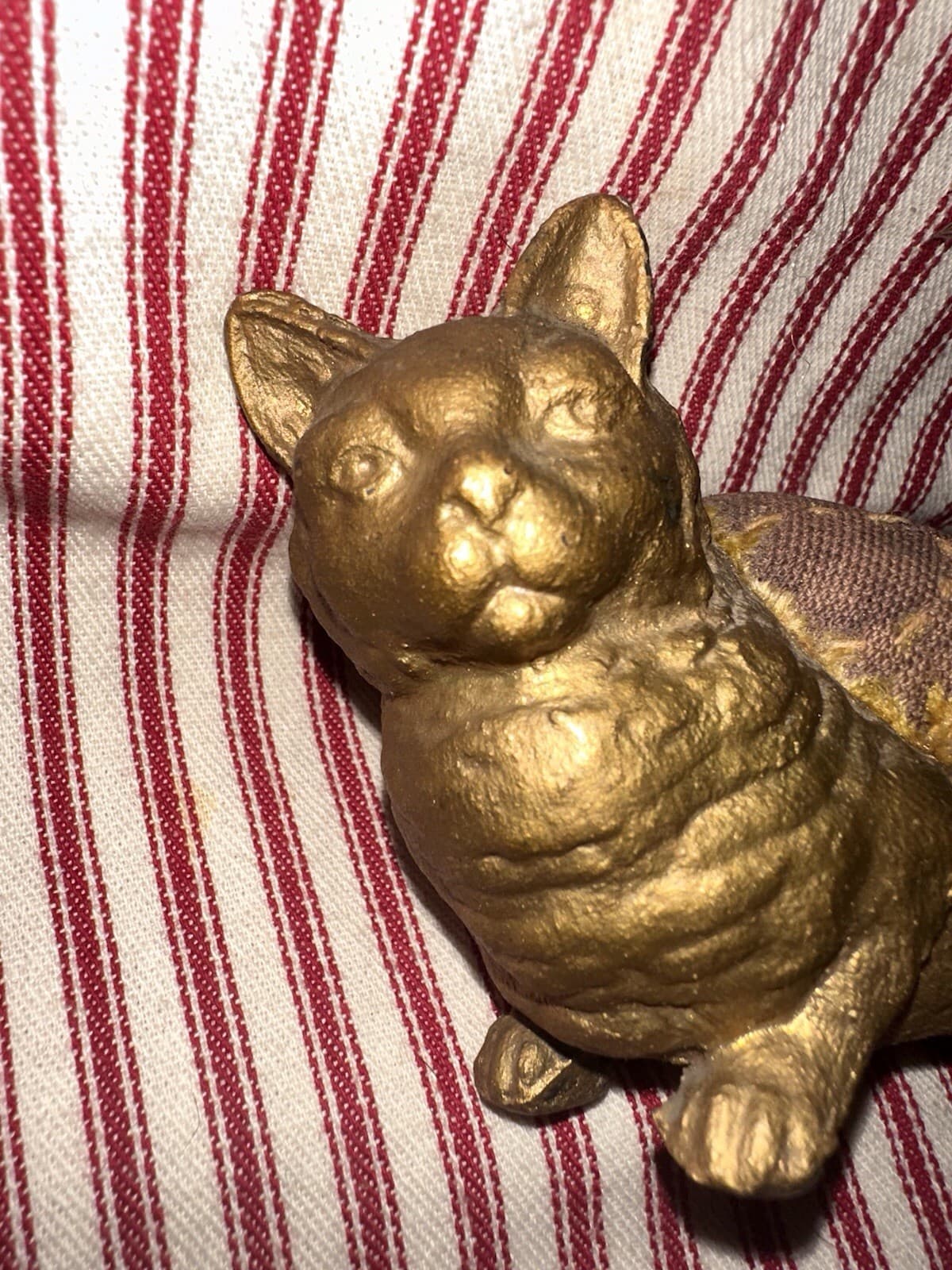 Antique Cast Iron Bronze Kitty Pin Cushion 4
