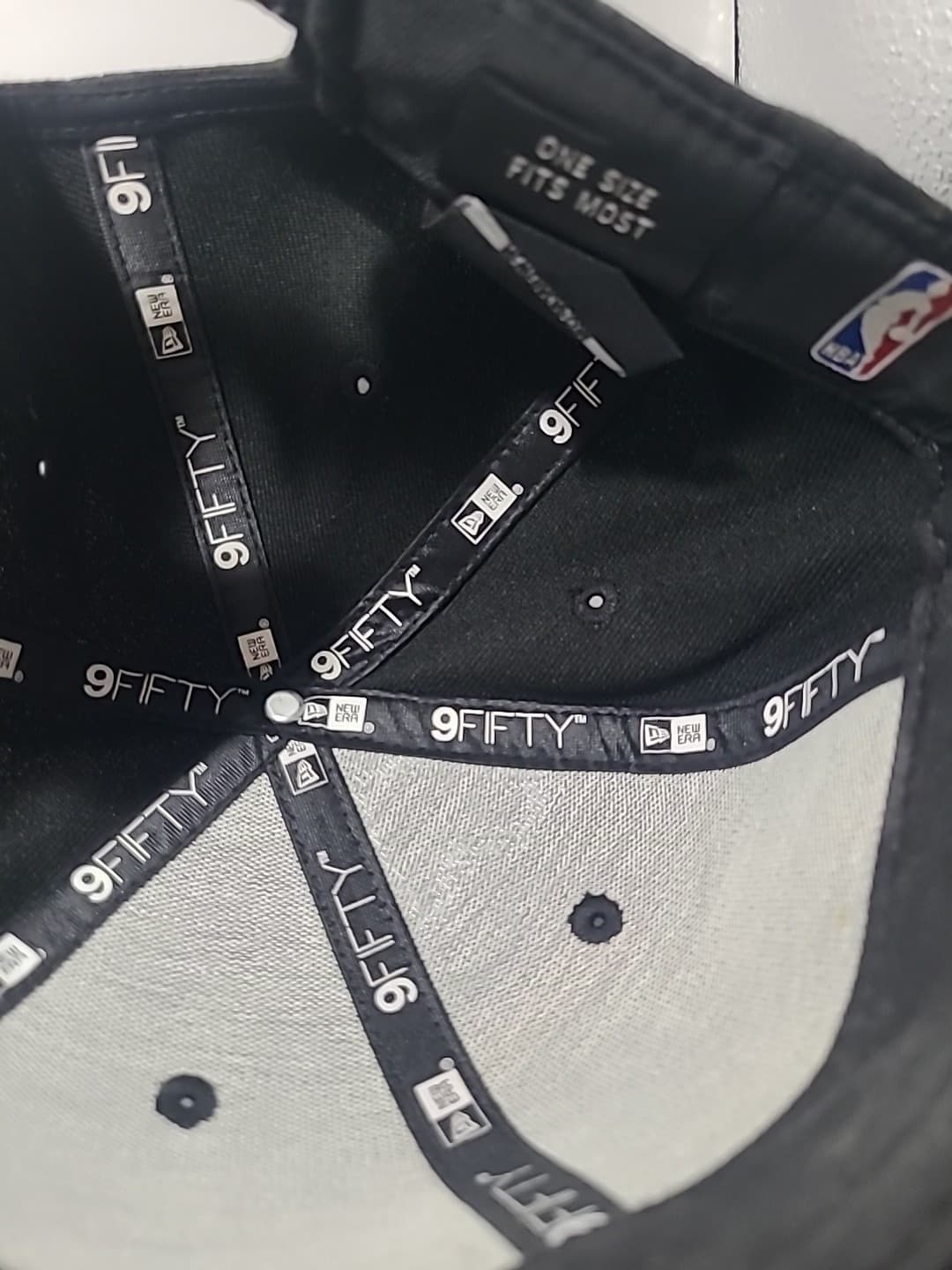 New Era 9Fifty Chicago Bulls Glow In The Dark Hat One Size 6