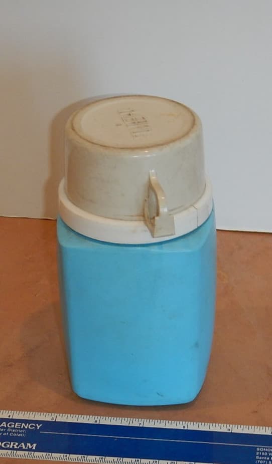 ORIGINAL 1983 THERMOS BRAND - KNIGHT RIDER PLASTIC THERMOS 3