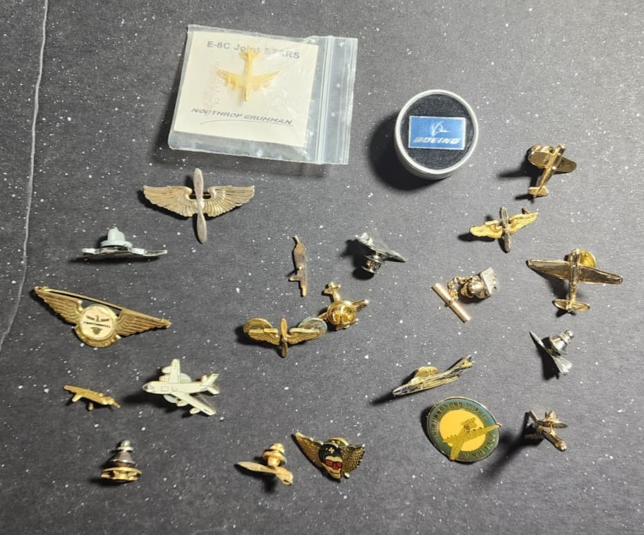 Lot of 20+ Aircraft / Wings Lapel Pins - Northrop Grumman, Boeing, Blue Angels