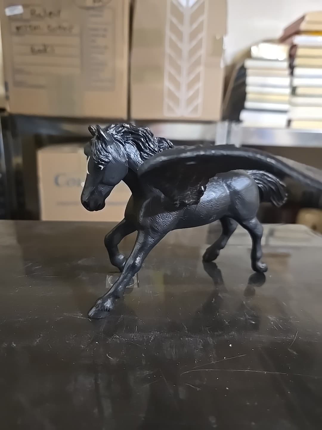 Papo Black Pegasus Horse Fantasy Figure #39068 Horse Wings winged Star 2007 3