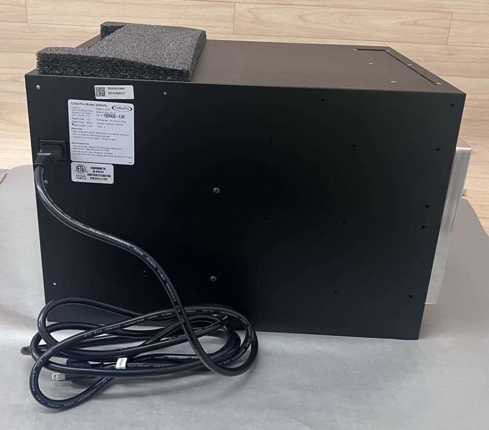 CellarPro 2000VSi 115V 60Hz 4.02A Type 2 Cooling Unit (READ) 4