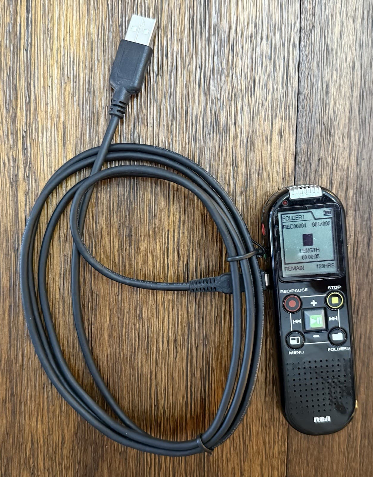 RCA VR6320 2GB Digital Voice Recorder Black Handheld Tested Working with USB 2