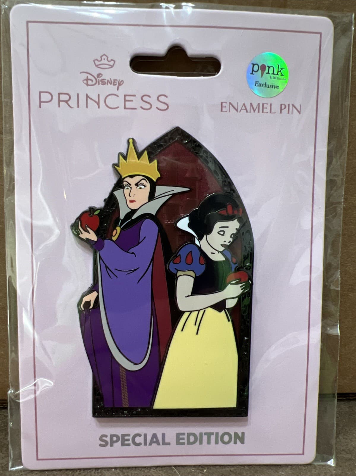 Disney PALM Snow White Evil Queen Good Vs Evil Jumbo Pin On Pin LE 300