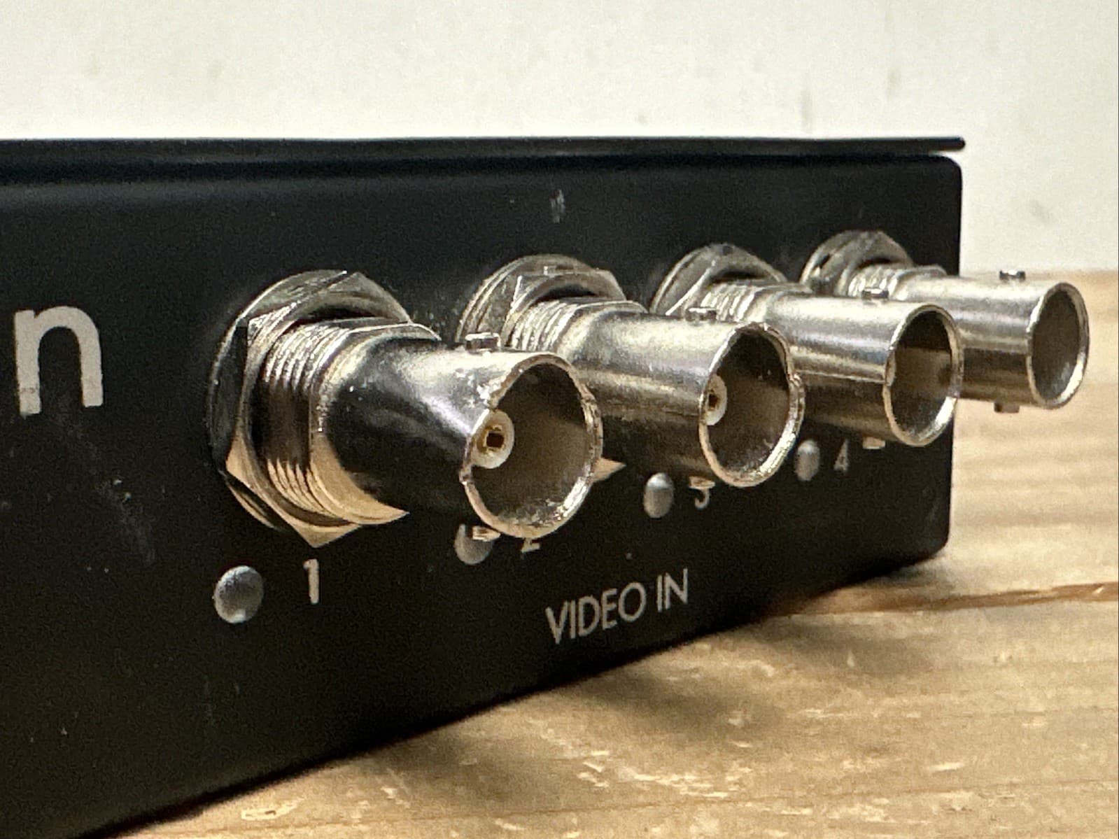 Avigilon Analog Video Encoder Model ENC-4PORT Used 2